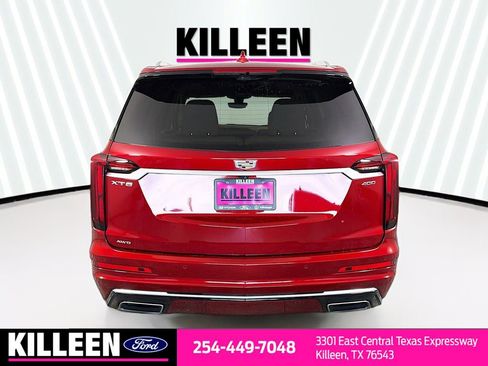 Used 2023 Cadillac XT6 Premium Luxury w/ Platinum Package AWD/4WD image 7