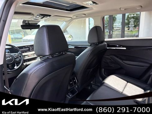 Used 2024 Kia Seltos EX AWD/4WD image 19