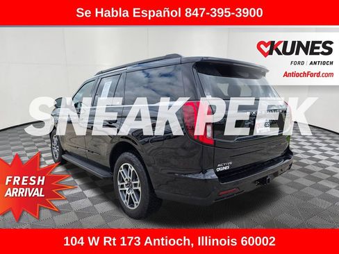 Used 2025 Ford Expedition Active AWD/4WD image 6