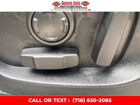 Used 2017 Land Rover Discovery Sport HSE image 26