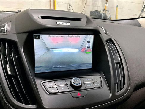 Used 2017 Ford Escape SE w/ Equipment Group 201A image 14