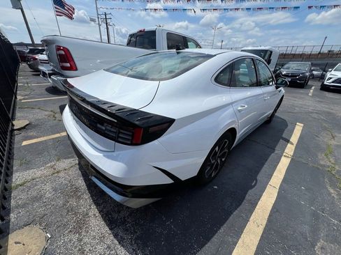 Used 2025 Hyundai Sonata SEL FWD image 4