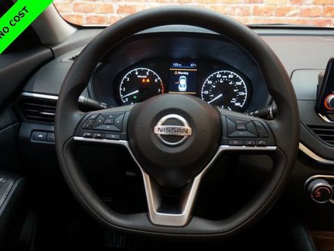 Used 2022 Nissan Altima 2.5 S image 12