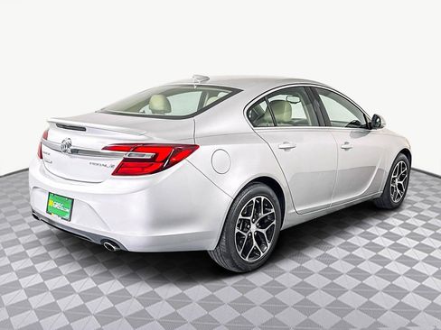 Used 2017 Buick Regal Sport Touring image 10
