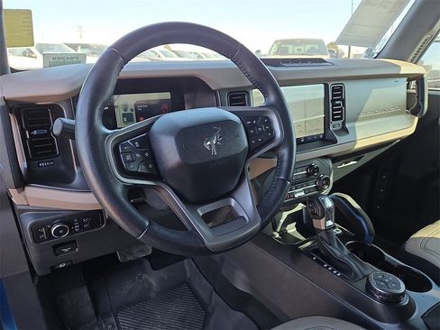 Certified 2023 Ford Bronco Wildtrak image 17