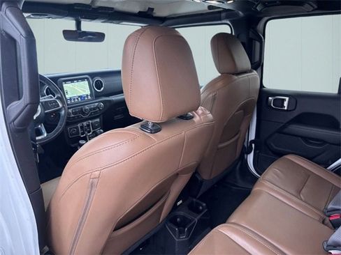 Certified 2020 Jeep Gladiator Overland image 33