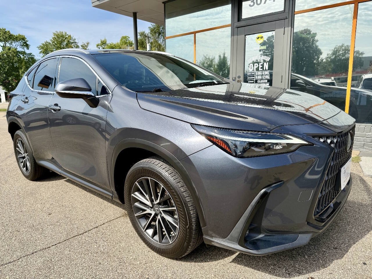 Used 2023 Lexus NX 350 AWD image 4