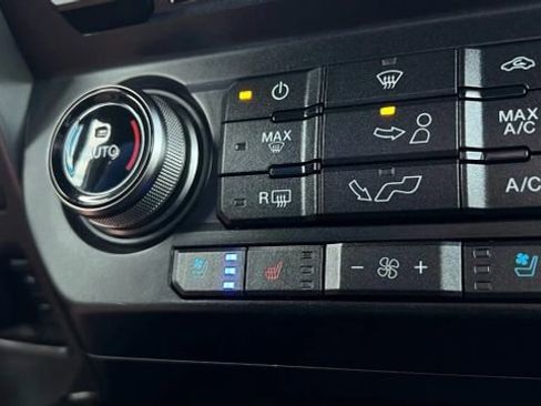 Used 2018 Ford F150 Raptor w/ Equipment Group 802A Luxury image 38