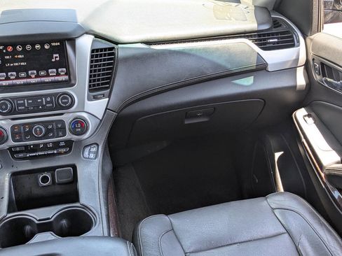 Used 2016 GMC Yukon XL SLT w/ Open Road Package image 17