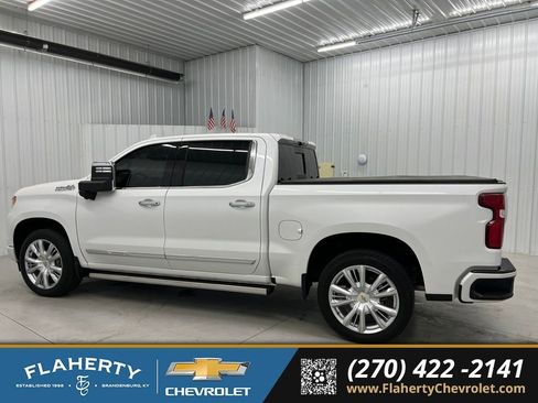 Used 2024 Chevrolet Silverado 1500 High Country w/ High Country Premium Package AWD/4WD image 5