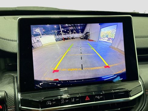 Used 2022 Jeep Compass Trailhawk w/ Trailhawk Convenience Group image 44