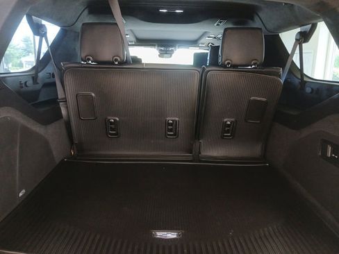 Certified 2022 Cadillac Escalade ESV Sport Platinum w/ LPO, Floor Liner Package AWD/4WD image 10