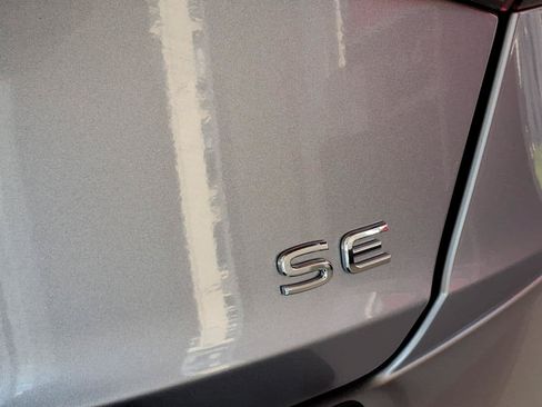 Used 2026 Volkswagen Jetta SE FWD image 18