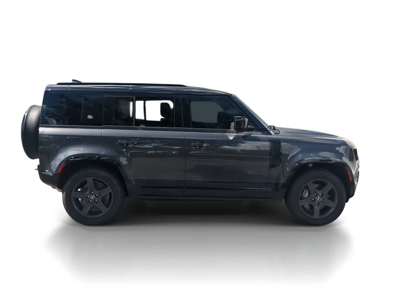 Certified 2024 Land Rover Defender 110 X-Dynamic SE AWD/4WD image 9
