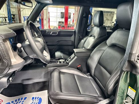 New 2025 Ford Bronco Outer Banks image 12