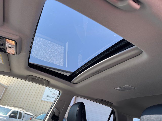 Used 2021 Toyota 4Runner SR5 Premium w/ Moonroof Package AWD/4WD image 24