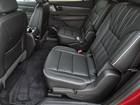 New 2026 Buick Enclave Avenir w/ Super Cruise Package FWD image 19