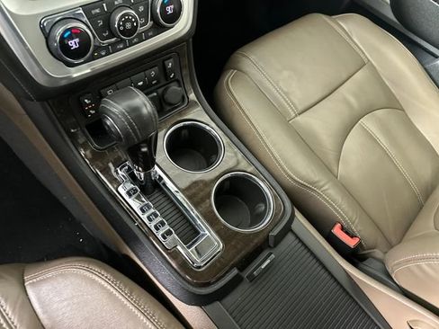 Used 2016 GMC Acadia SLT w/ Open Road Package image 19