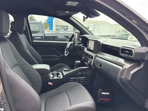 Used 2024 Toyota Tacoma SR5 image 10