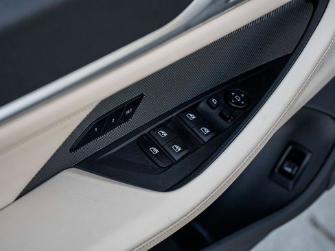 Used 2023 BMW i4 eDrive35 w/ Premium Package image 10