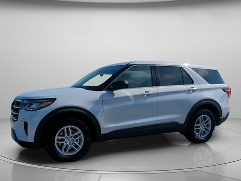 New 2026 Ford Explorer Active RWD image 14