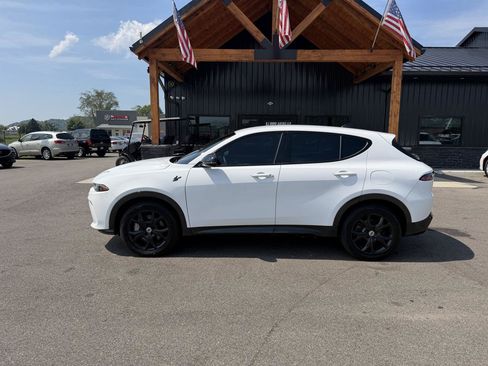 Used 2024 Dodge Hornet R/T w/ R/T Blacktop Package AWD/4WD image 23