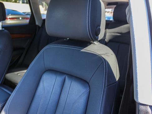 Used 2021 Audi Q5 e Premium w/ Convenience Package image 25