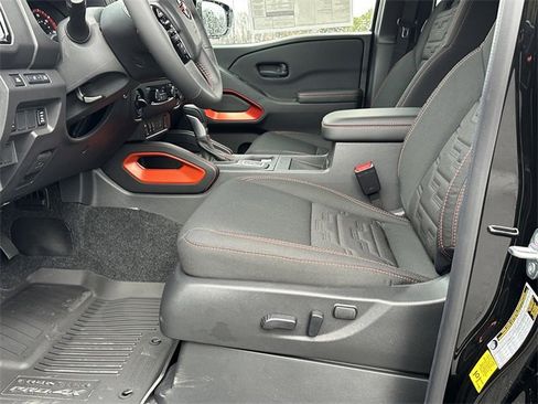 New 2026 Nissan Frontier PRO-4X w/ Pro-4x Convenience Package image 10