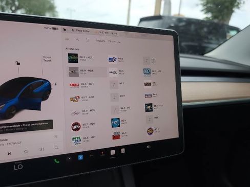 Used 2022 Tesla Model 3 Long Range AWD/4WD image 16