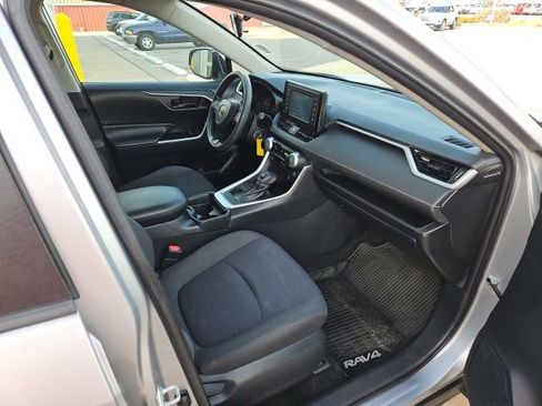 Used 2019 Toyota RAV4 LE image 26