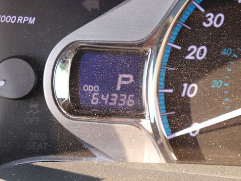 Used 2013 Toyota Sienna XLE AWD/4WD image 11