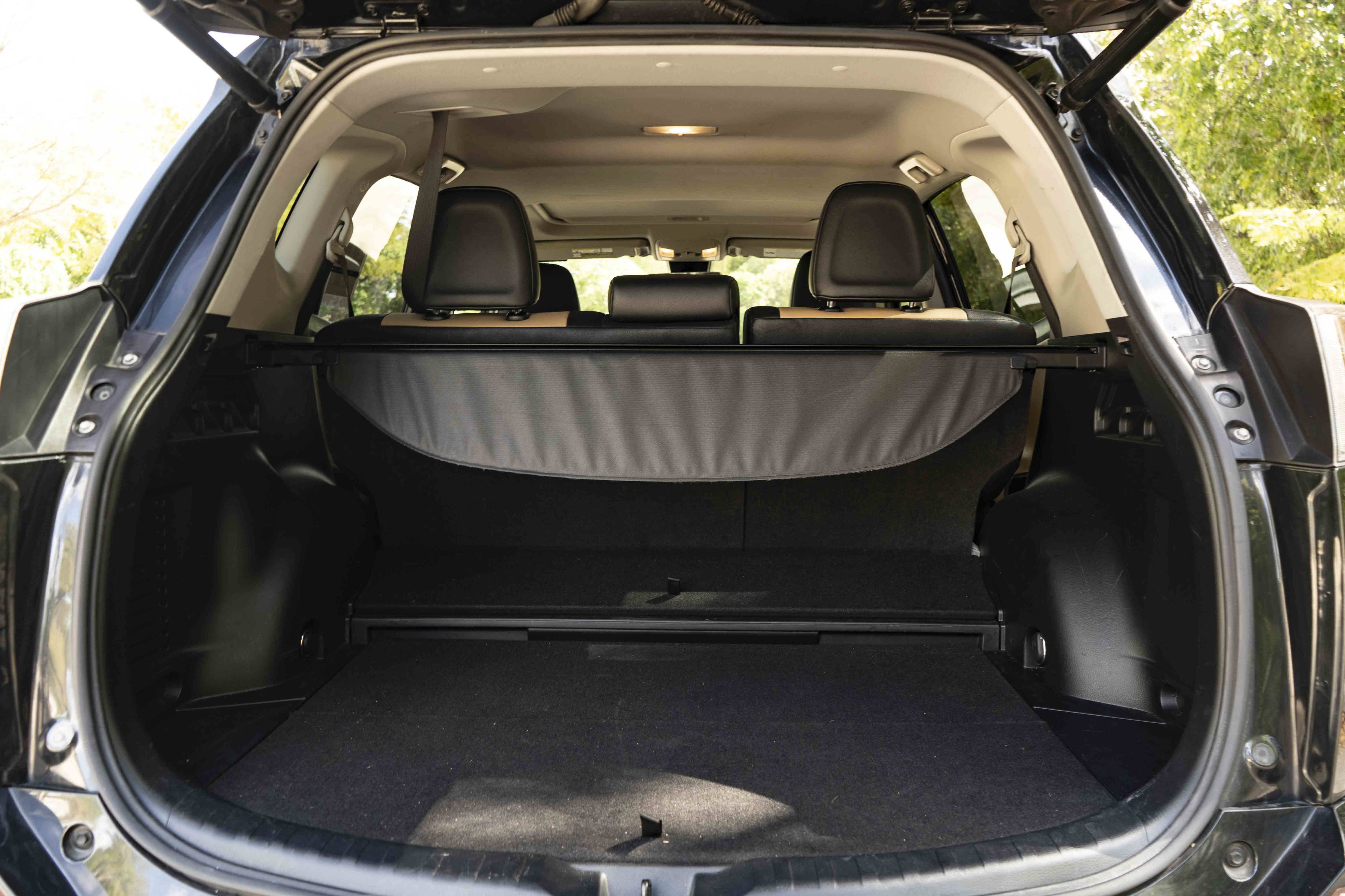 Used 2016 Toyota RAV4 Limited AWD/4WD image 40