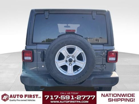 Used 2019 Jeep Wrangler Unlimited Sport S AWD/4WD image 3