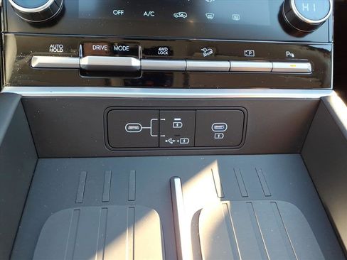 Used 2026 Hyundai Santa Fe SE image 15