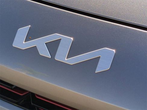 Used 2024 Kia Forte GT-Line image 46