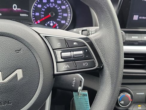 Used 2022 Kia Forte FE image 23