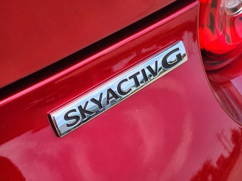 Used 2025 MAZDA MX-5 Miata Club RWD image 10