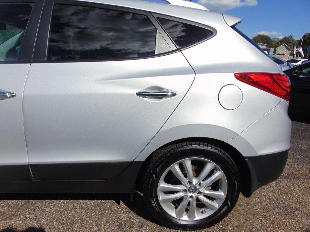 Used 2013 Hyundai Tucson Limited AWD/4WD image 13