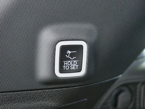 Used 2024 Jeep Grand Cherokee Laredo w/ Luxury Tech Group I image 30