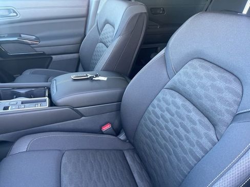 New 2026 Nissan Pathfinder SV image 8