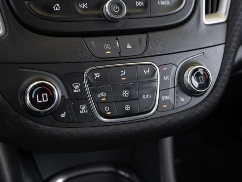 Used 2023 Chevrolet Malibu LT FWD image 32