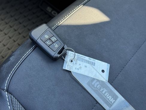 Used 2022 Volkswagen Taos SE image 35