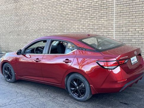 Used 2022 Nissan Sentra SV w/ Trunk Package image 30