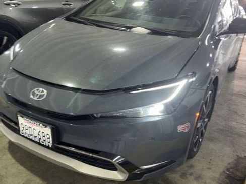 Used 2024 Toyota Prius Prime FWD image 2