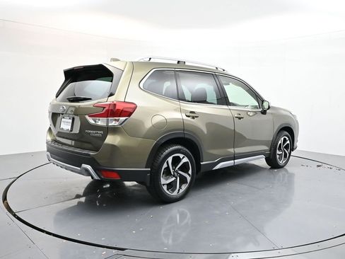 Used 2023 Subaru Forester Touring w/ Popular Package #2 image 7