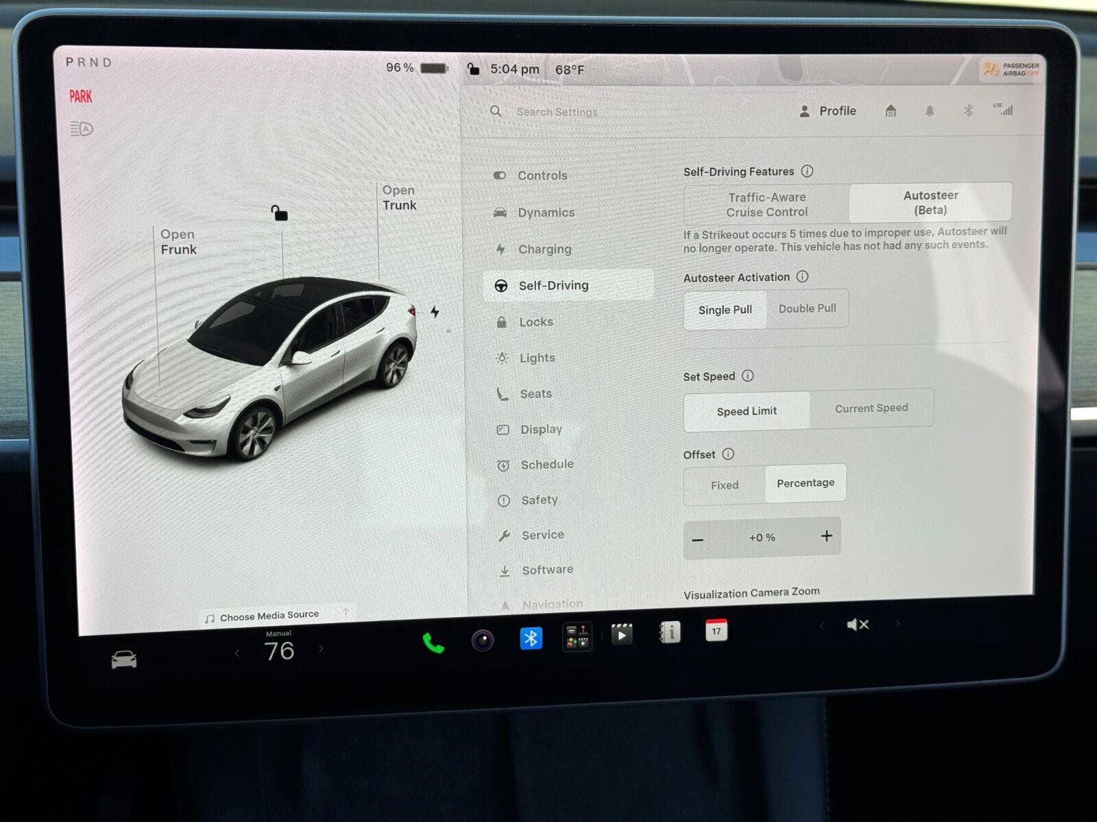 Used 2021 Tesla Model Y Long Range AWD/4WD image 26