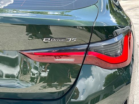 Certified 2023 BMW i4 eDrive35 RWD image 31