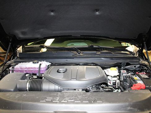 New 2026 RAM 1500 Big Horn AWD/4WD image 44