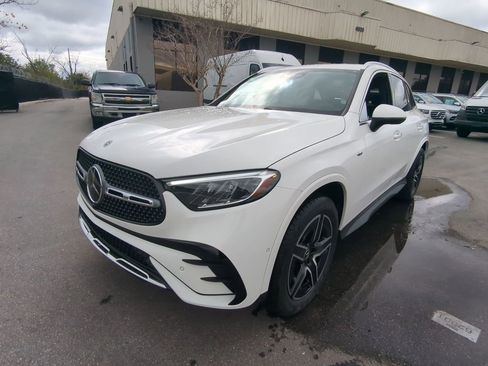 Used 2025 Mercedes-Benz GLC 350e 4MATIC image 19