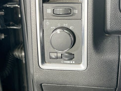 Used 2022 RAM 1500 Classic Warlock AWD/4WD image 10